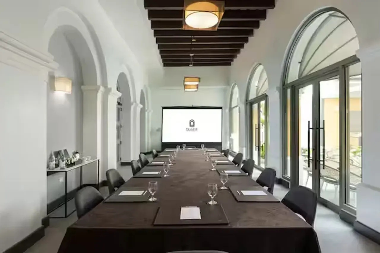 Foto - Palacio Provincial San Juan, Curio Collection by Hilton