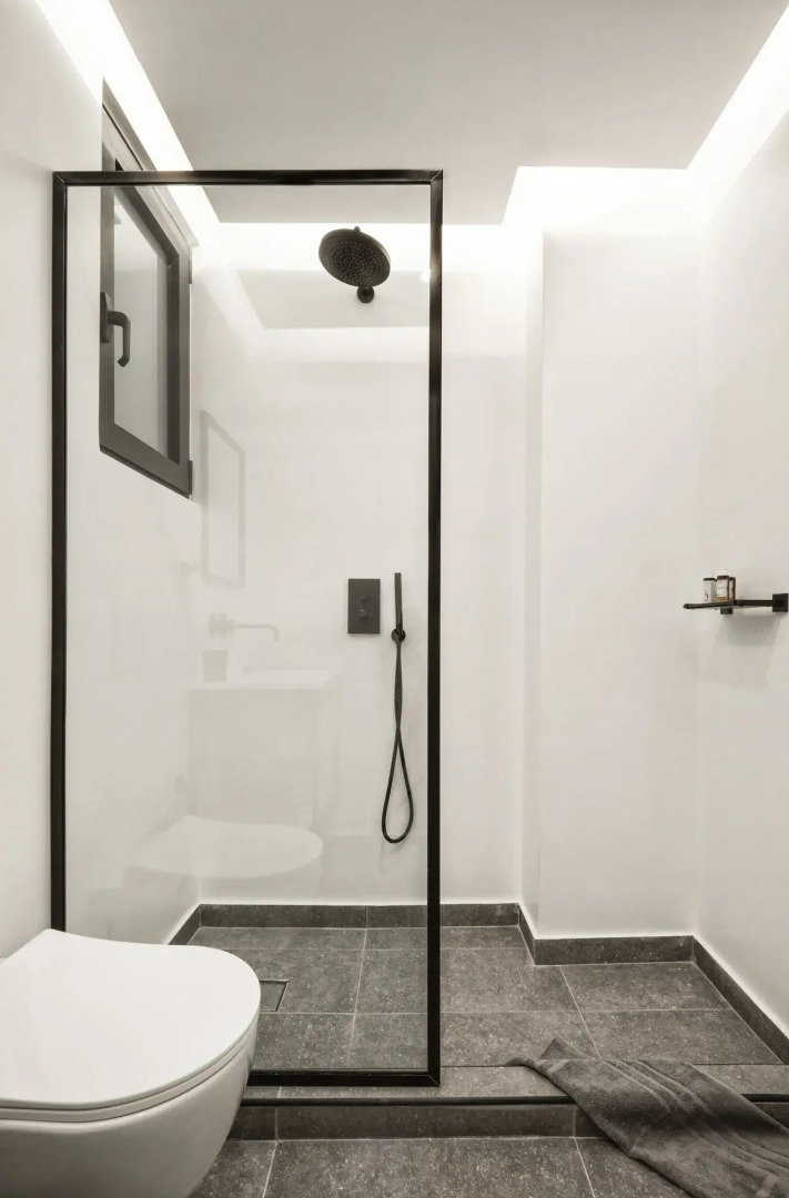 Photo - The Artist Athens