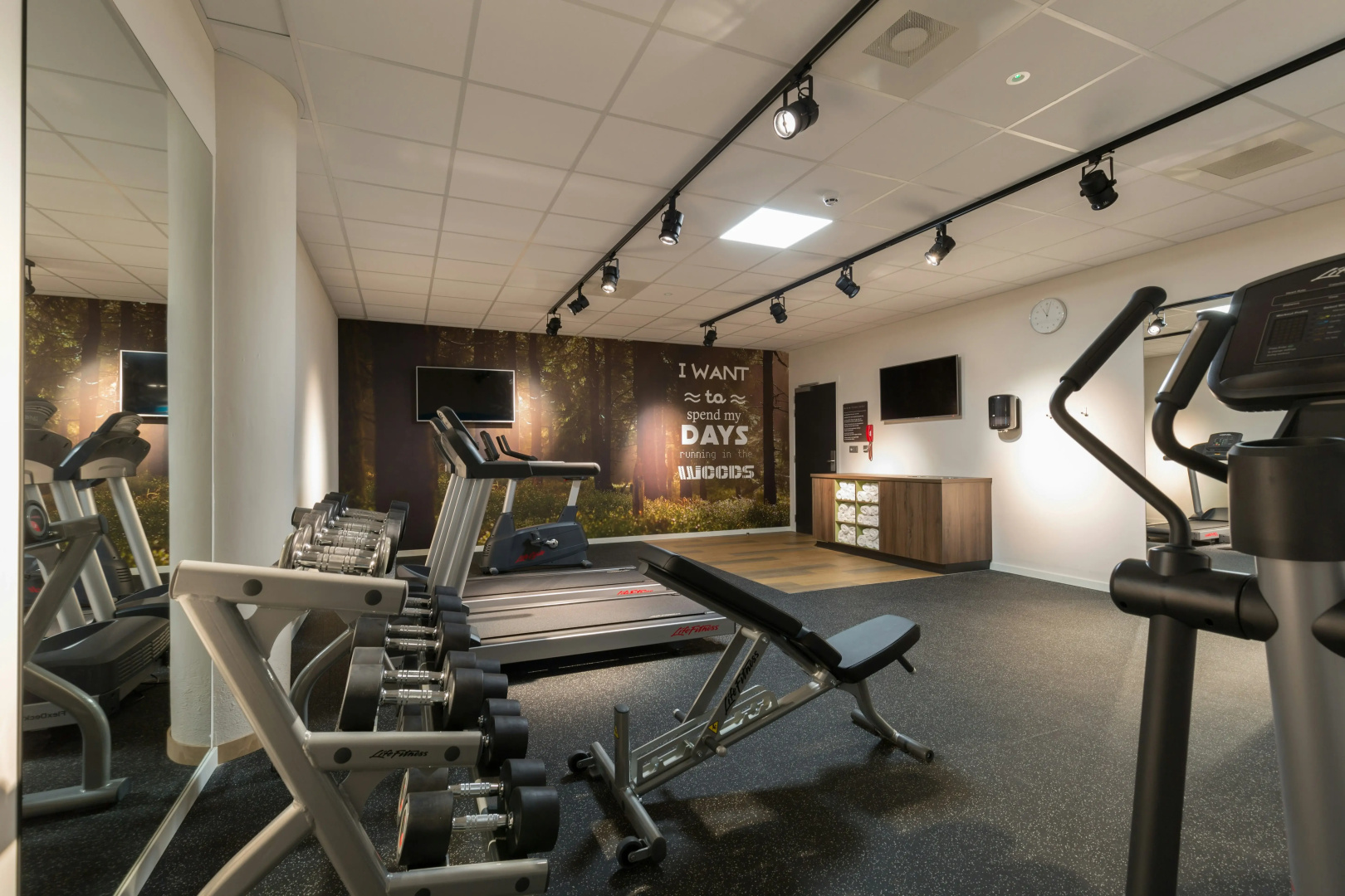 Photo - Hampton by Hilton Antwerp Central Station