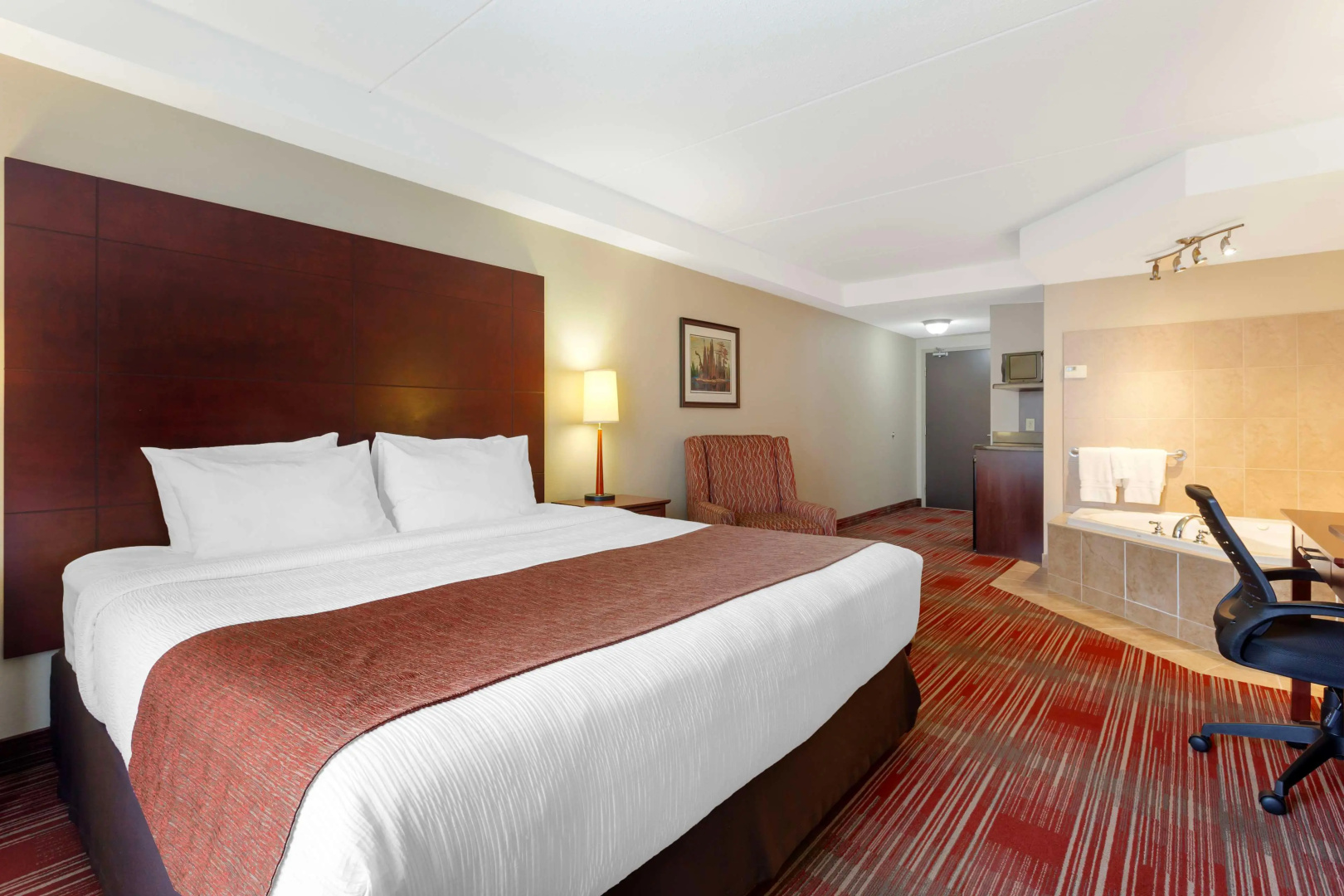 Photo - Best Western Plus Muskoka Inn