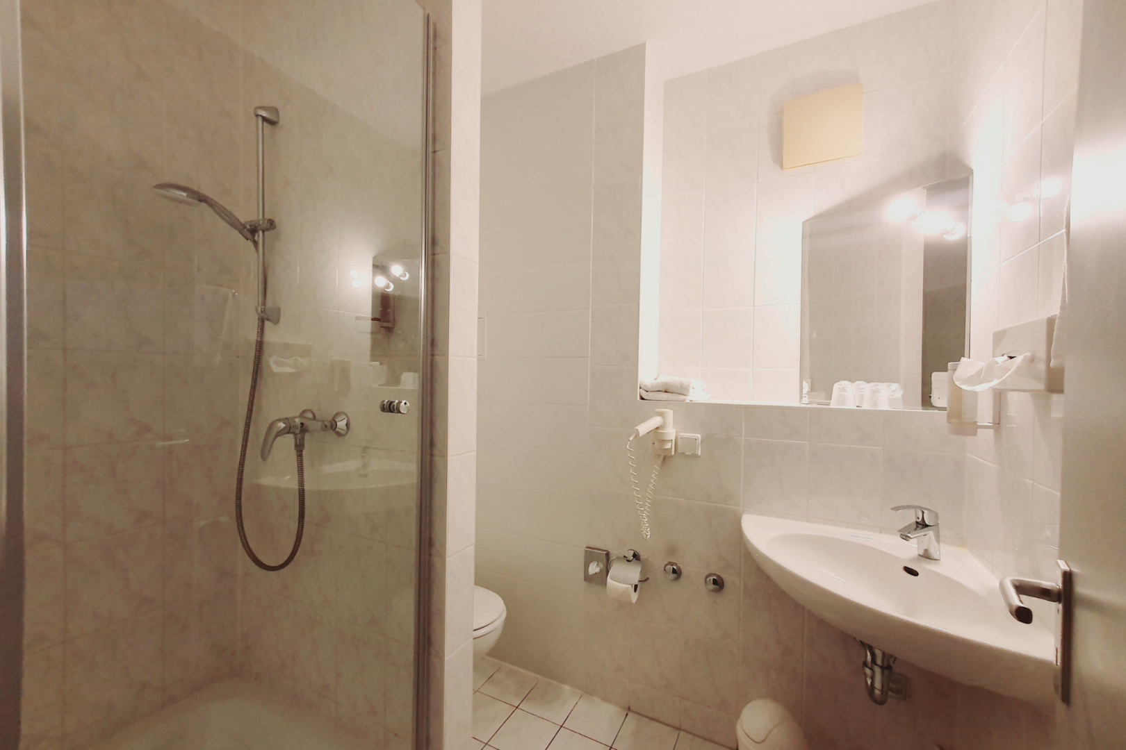 Photo - Good Morning + Berlin City East