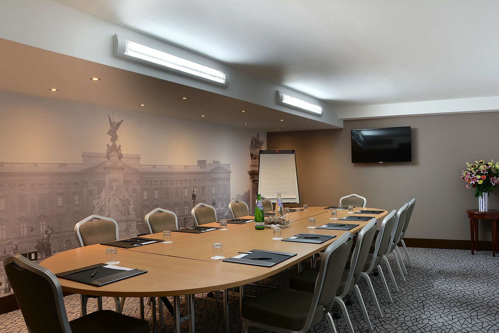 Photo - The Cura Hotel Kensington, London, a Tribute Portfolio Hotel