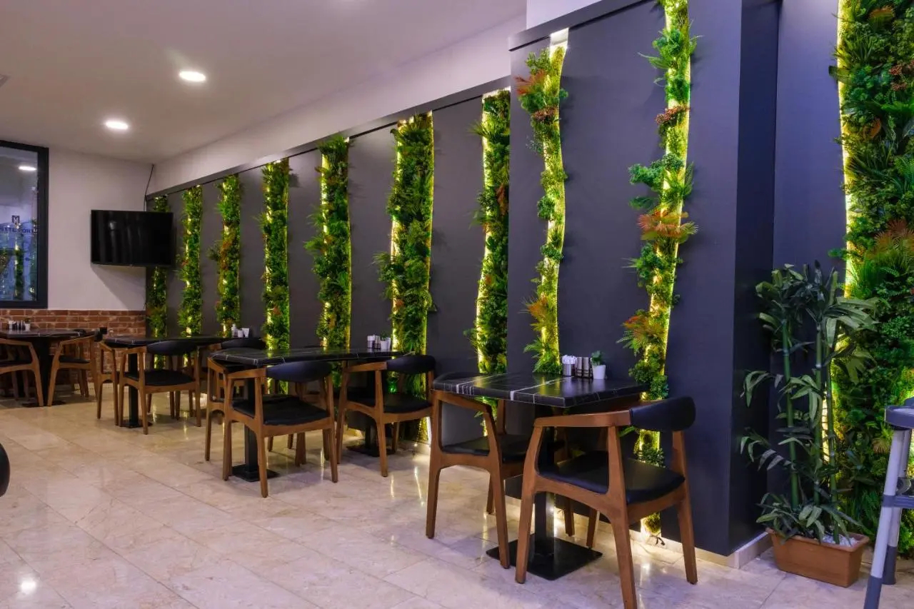 Photo - Best Western Izmir Hotel