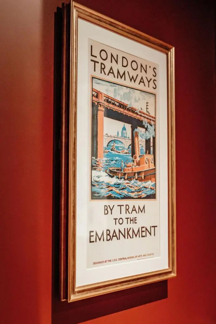 Photo - Hand & Flower