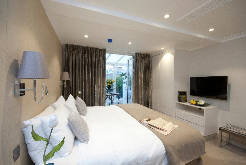 Claverley Court Apartment Knightsbridge