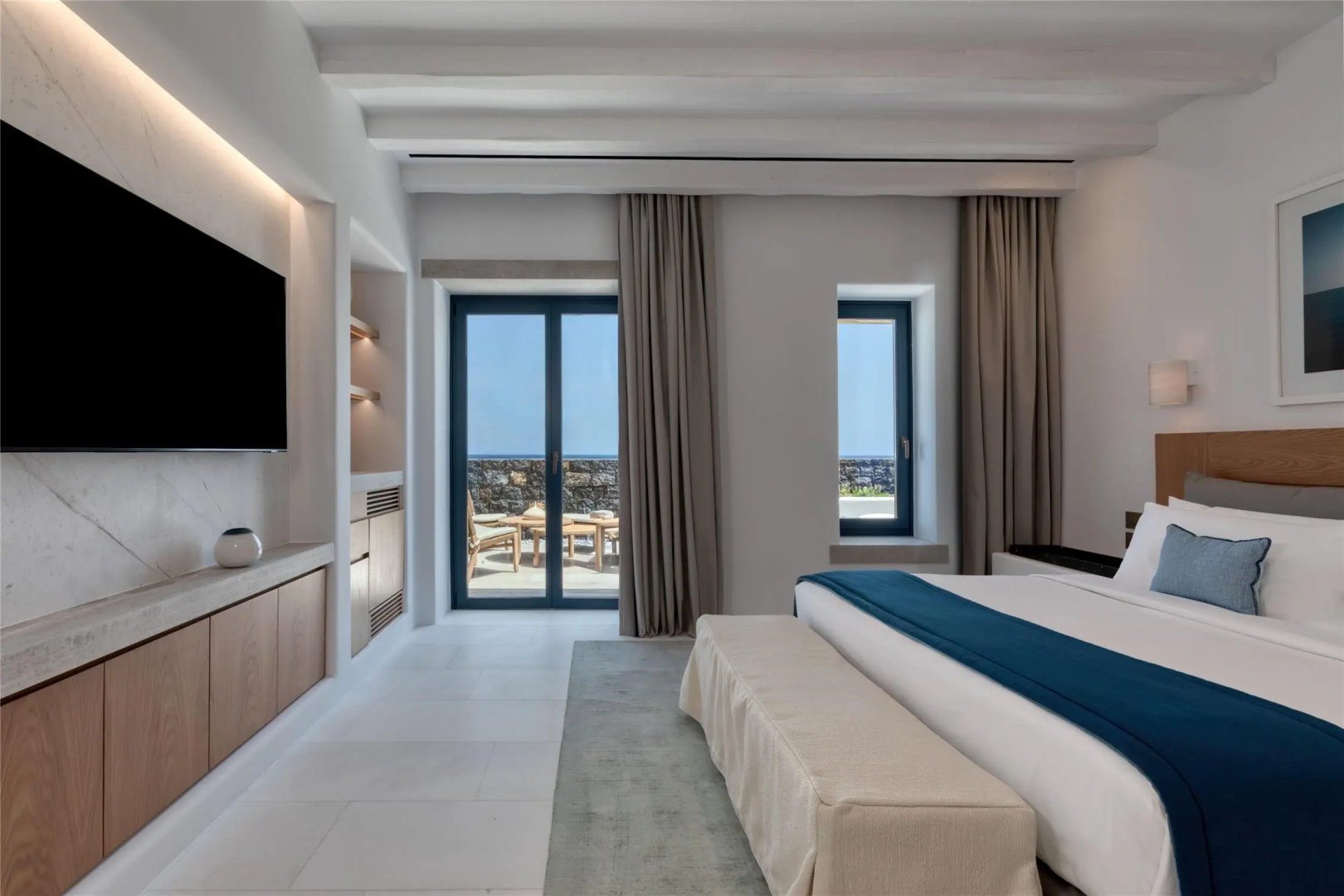 Photo - Sandblu Santorini, LXR Hotels & Resorts