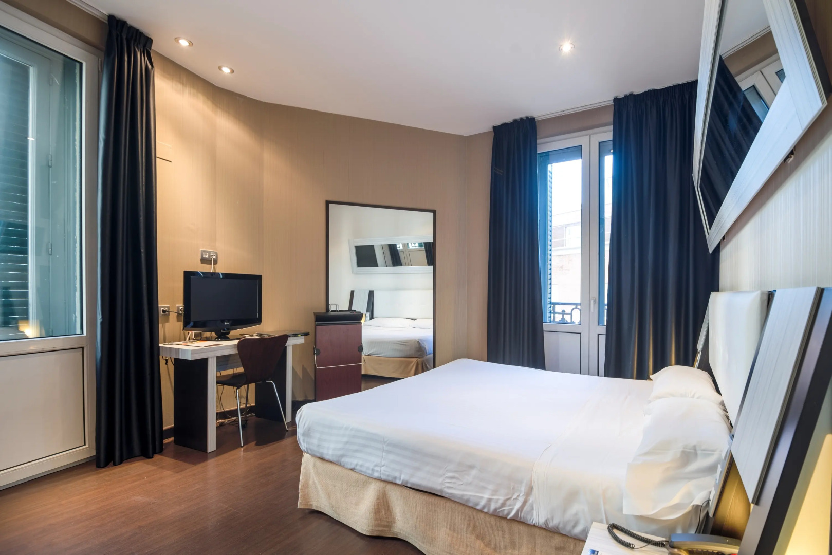 Foto - Petit Palace Triball