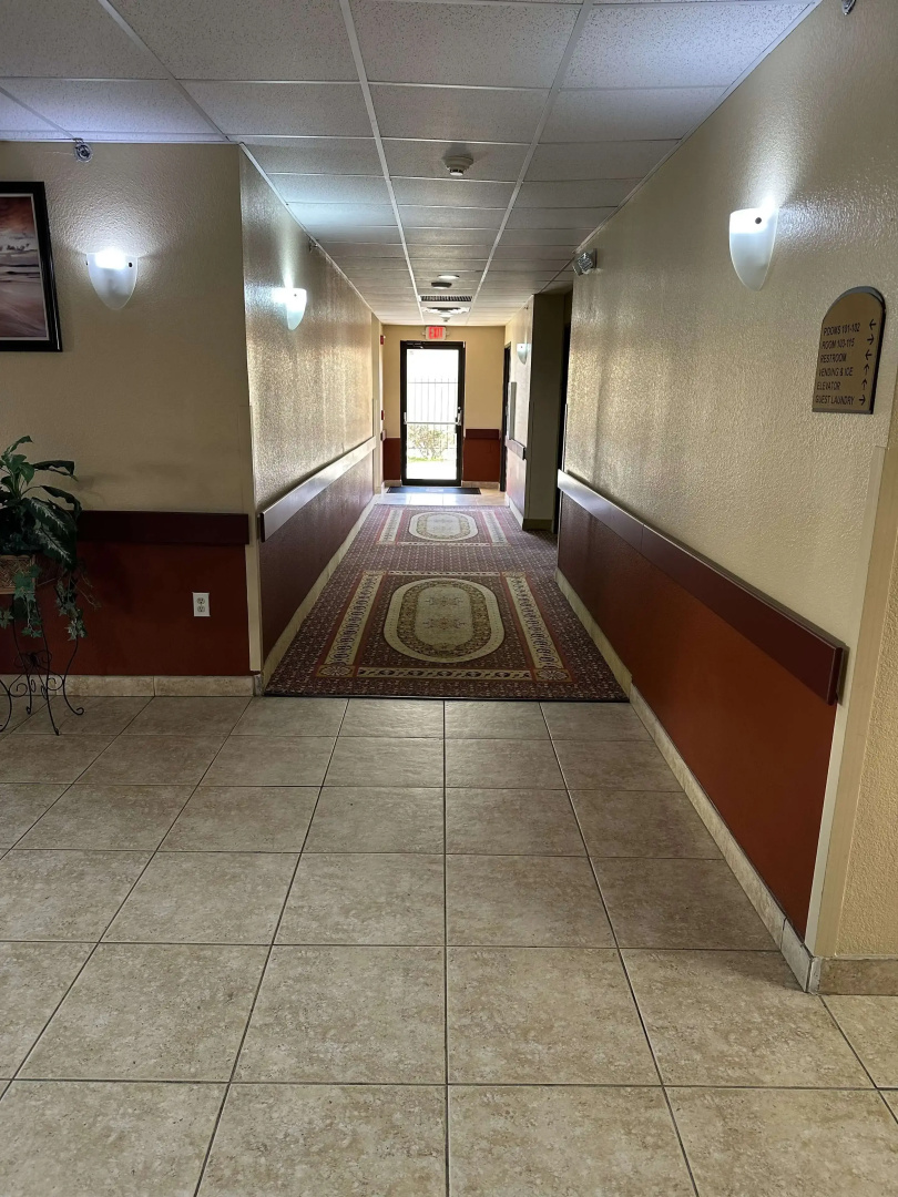 Photo - Red Lion Inn & Suites IAH Airport East