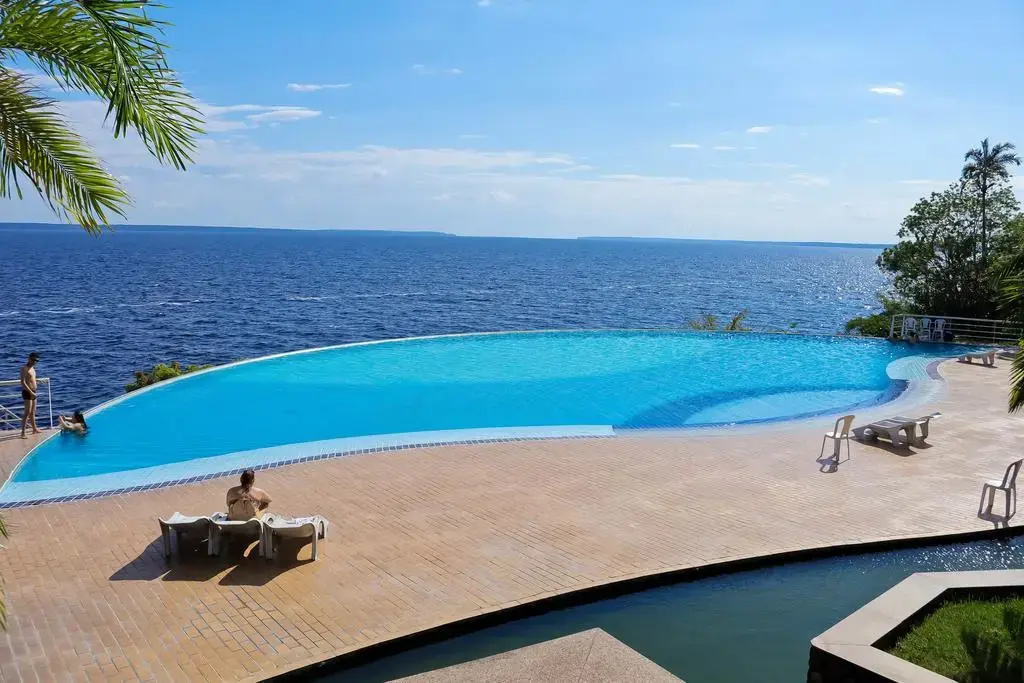 Photo - Tropical Executive Hotel