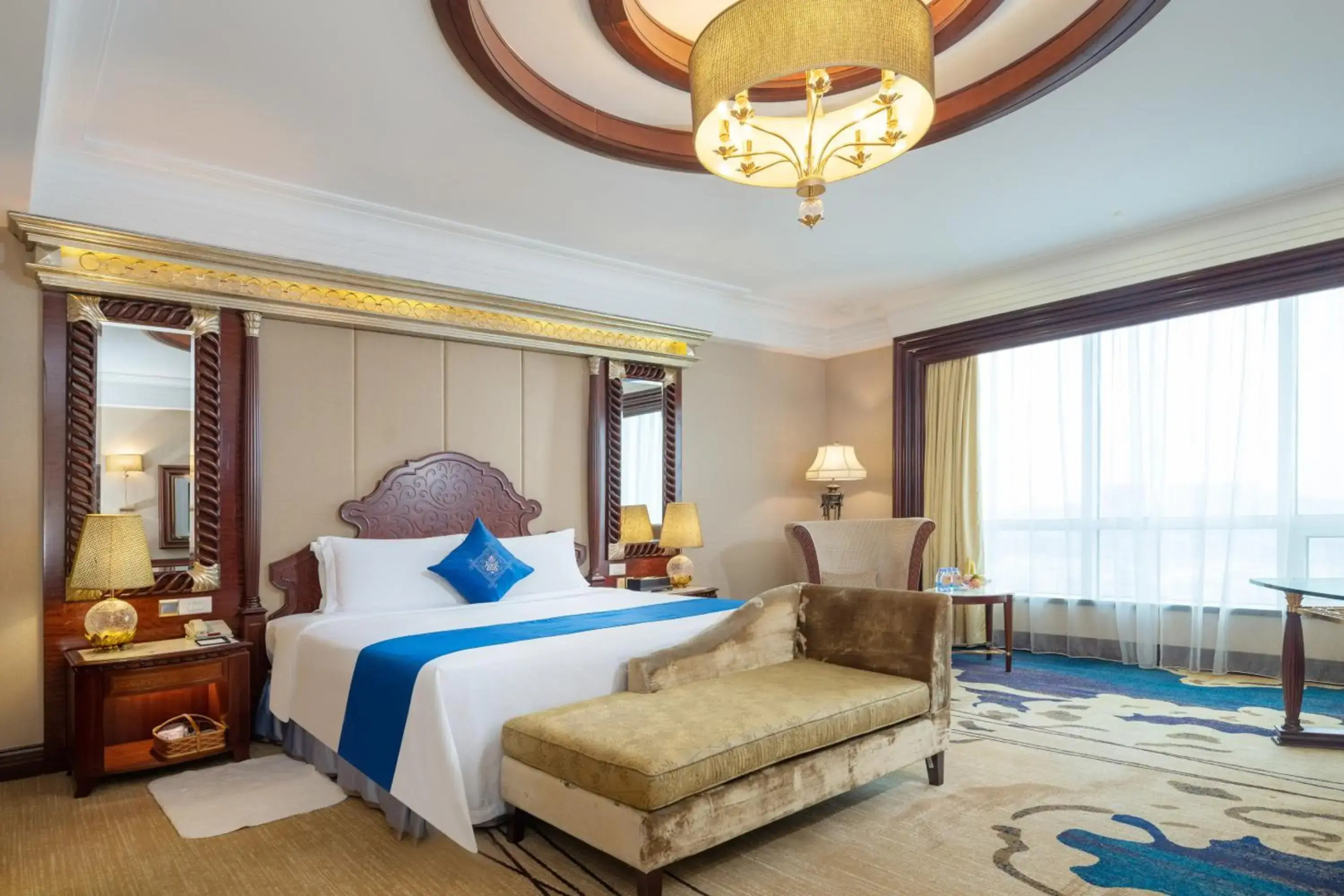 Photo - Regal Palace Hotel