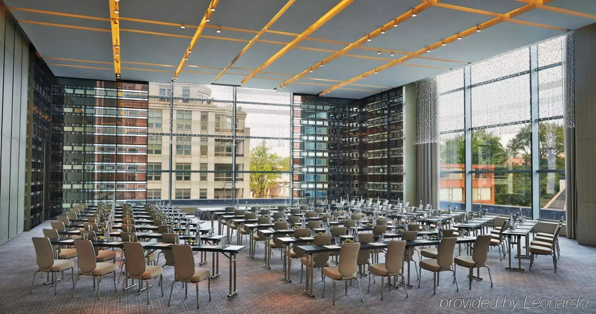 Photo - Four Seasons Hotel Toronto