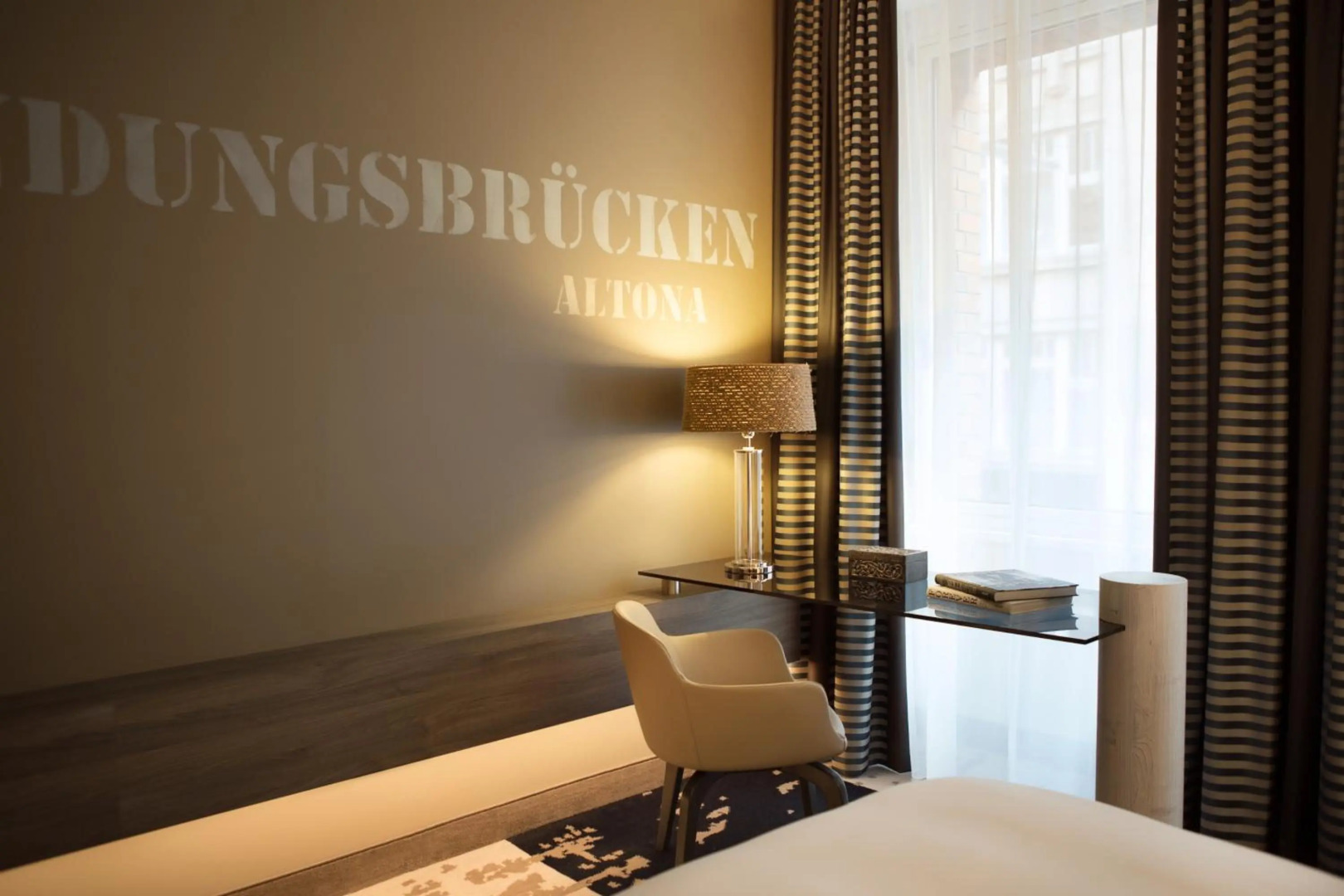 Photo - Renaissance Hamburg Hotel