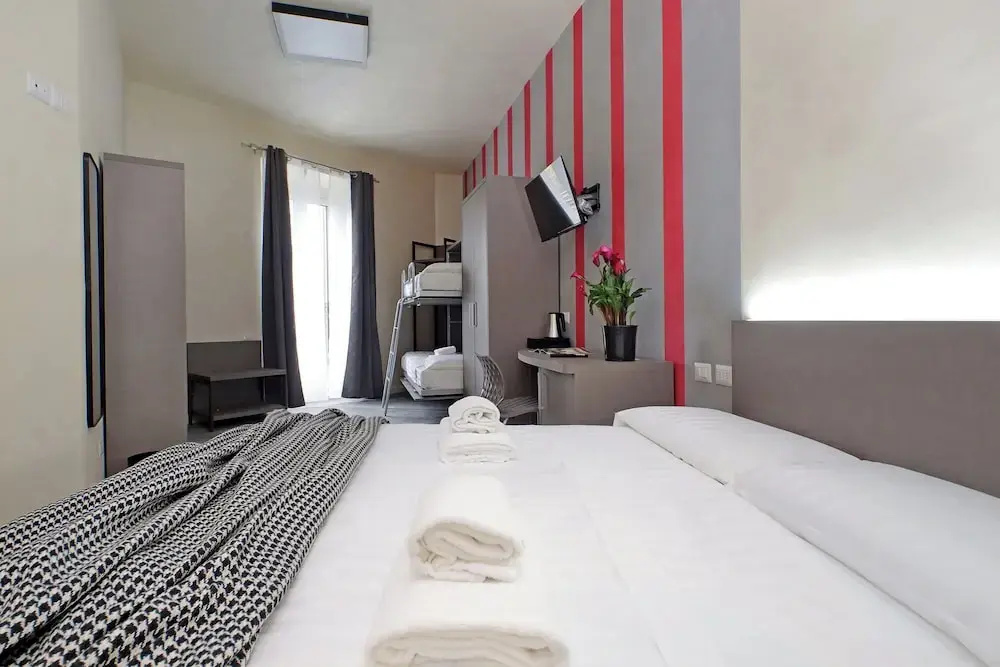 Photo - Termini Comfort rooms by Flatinrome