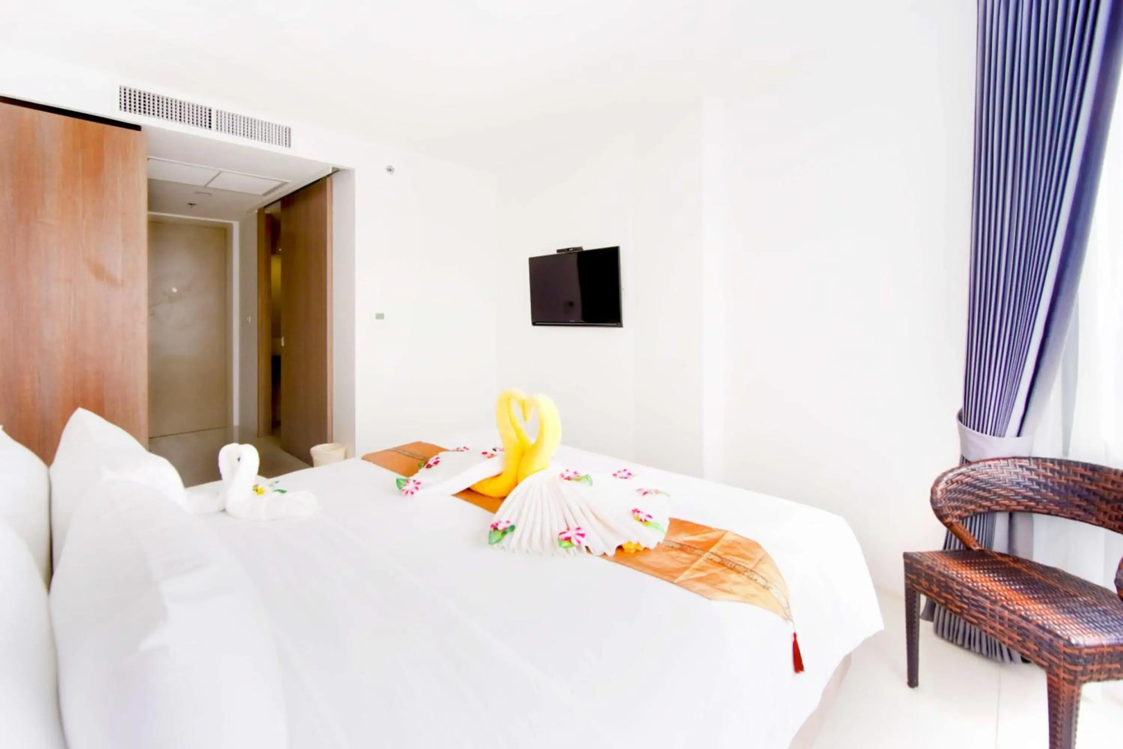 Photo - Phoenix Hotel Karon Beach