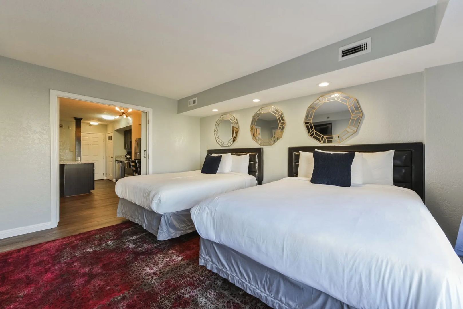 Photo - Jockey Club Suites