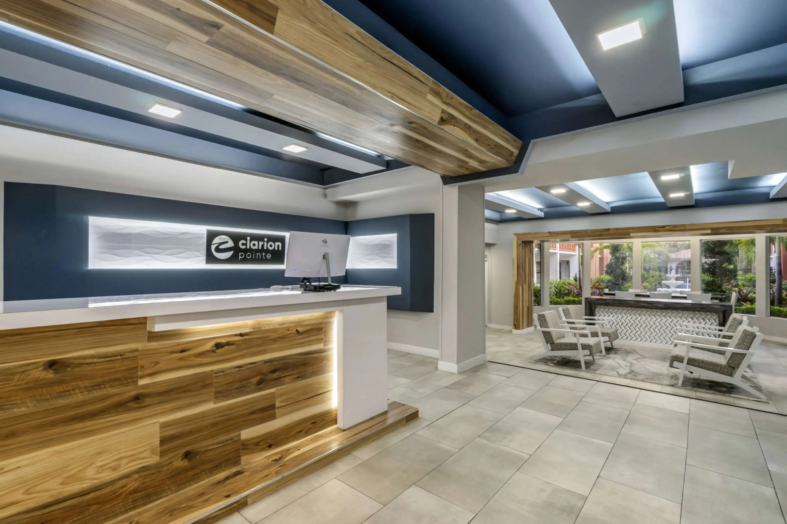 Foto - Clarion Pointe Tampa-Brandon Near Fairgrounds and Casino