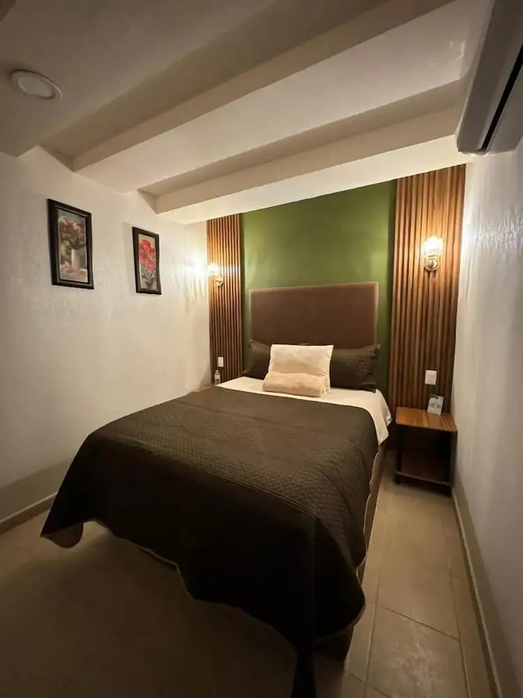 Foto - Royal Madero Inn Express