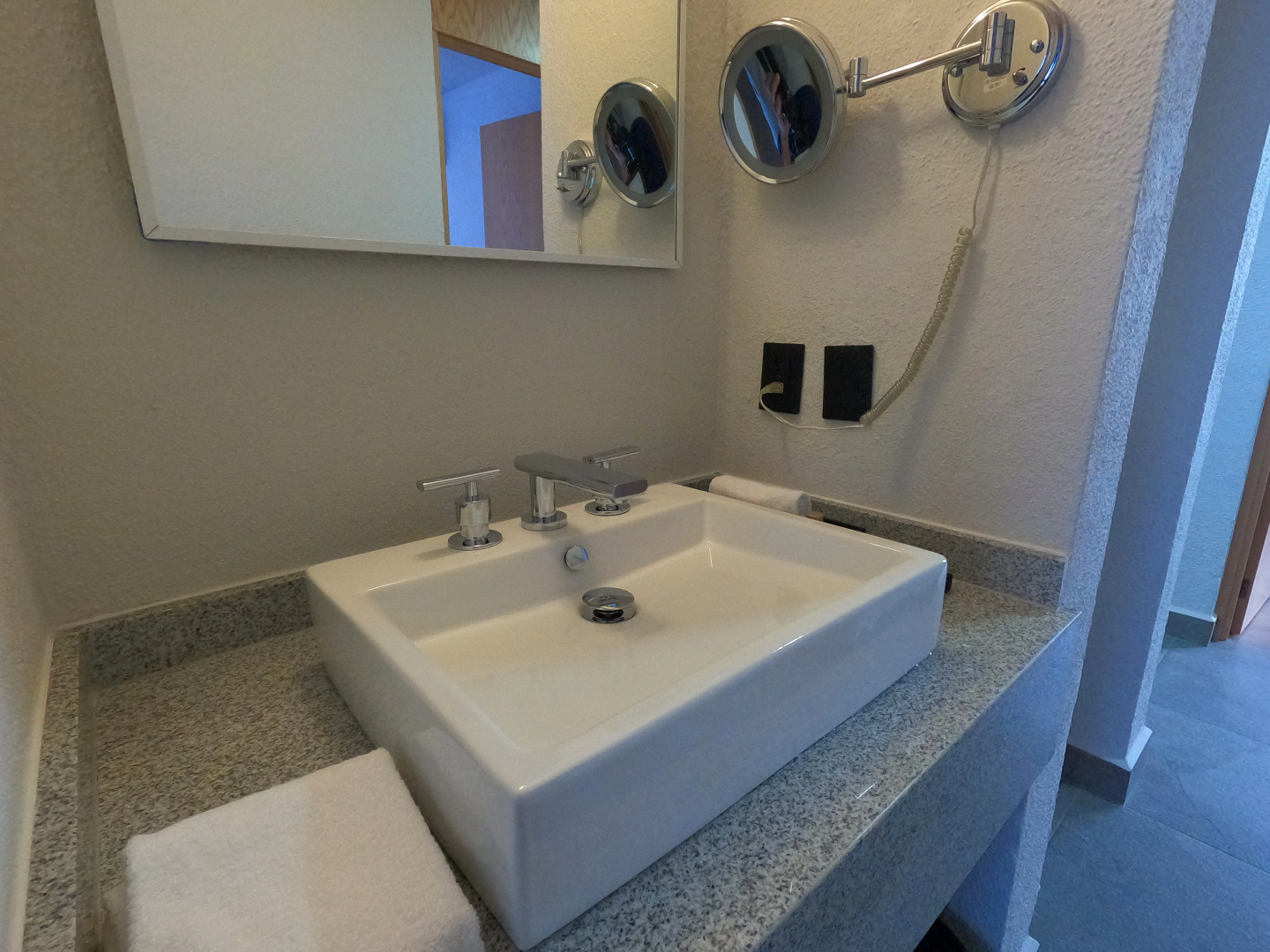 Foto - Sunrock Hotel and Suites