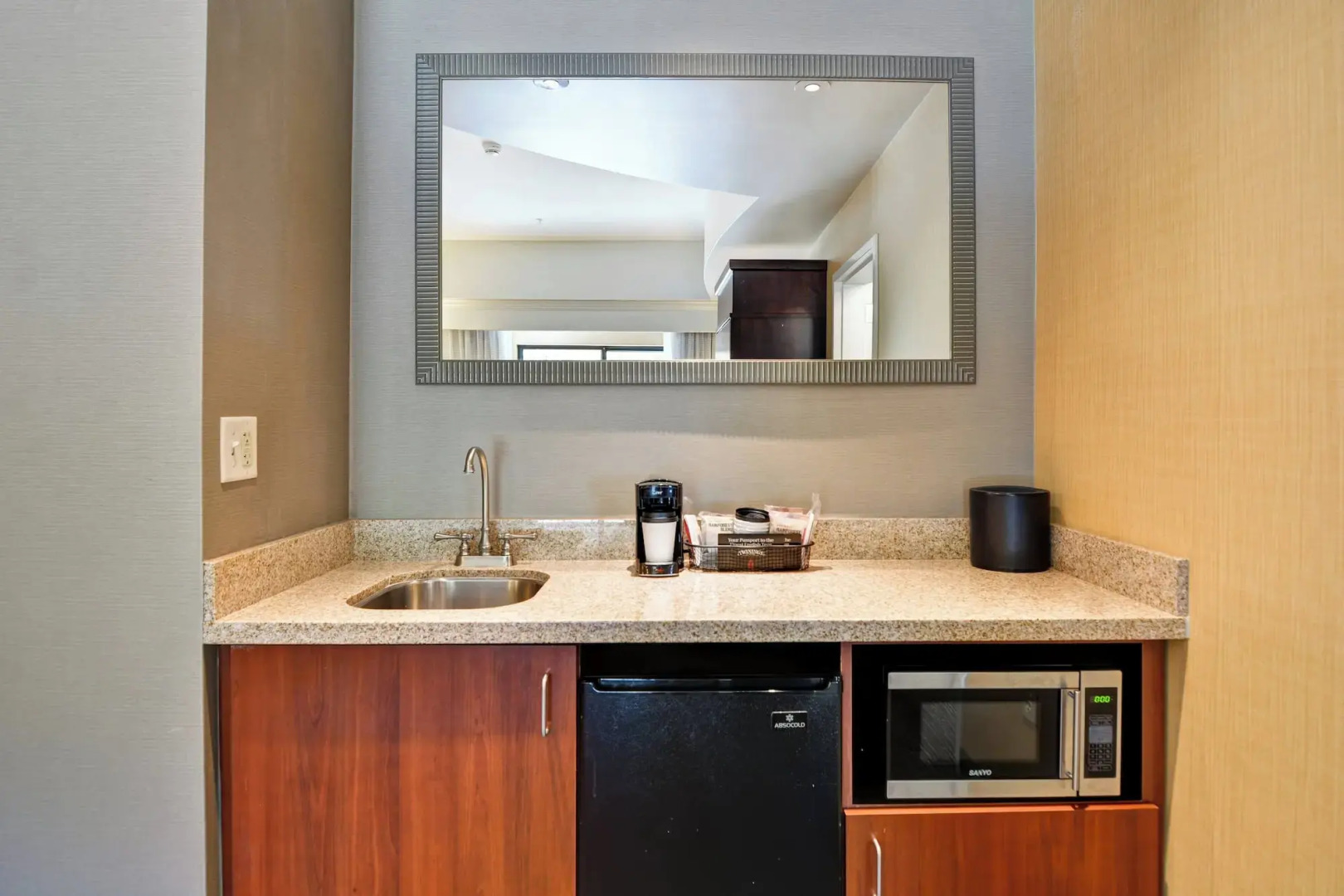 Foto - Courtyard Carson City