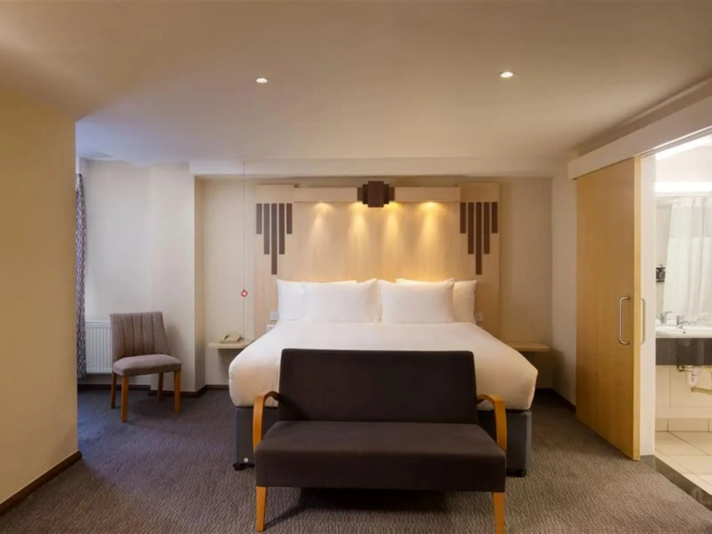 Photo - Tavistock Hotel