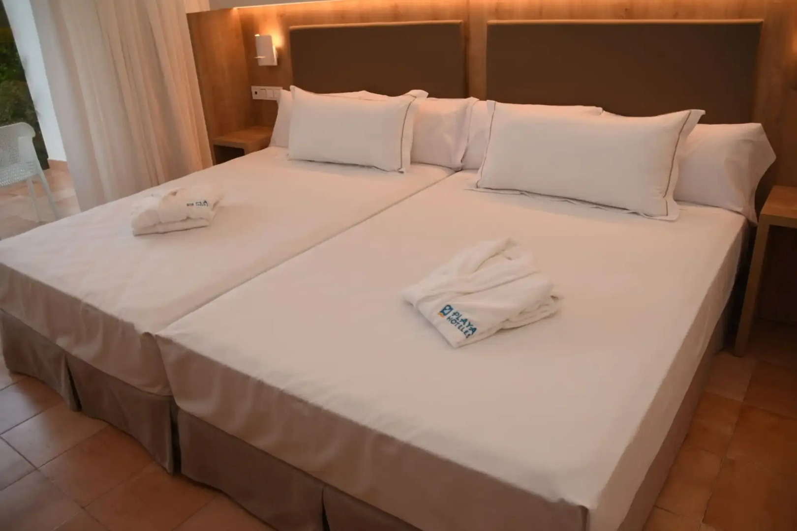 Photo - Playaballena