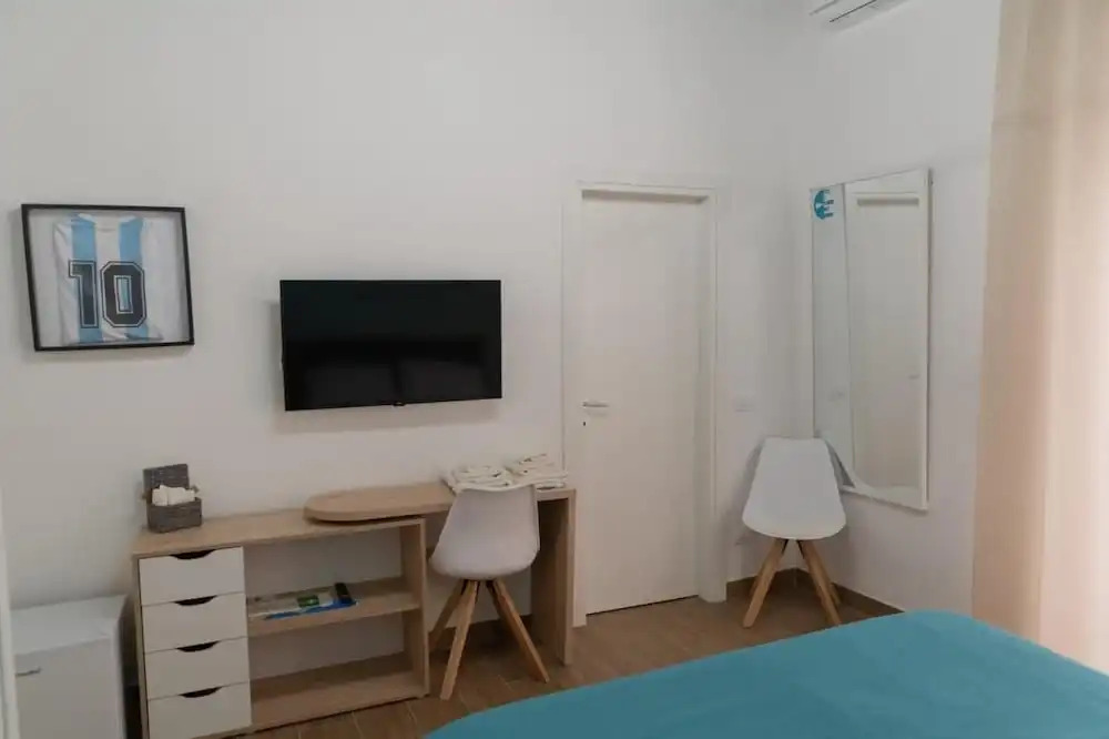 Foto - Yes I Know My Room - Storico