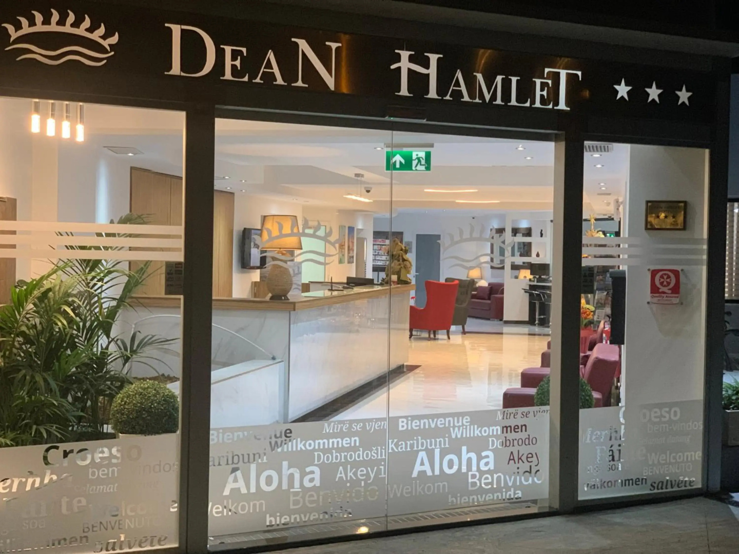 Photo - Dean Hamlet Hotel