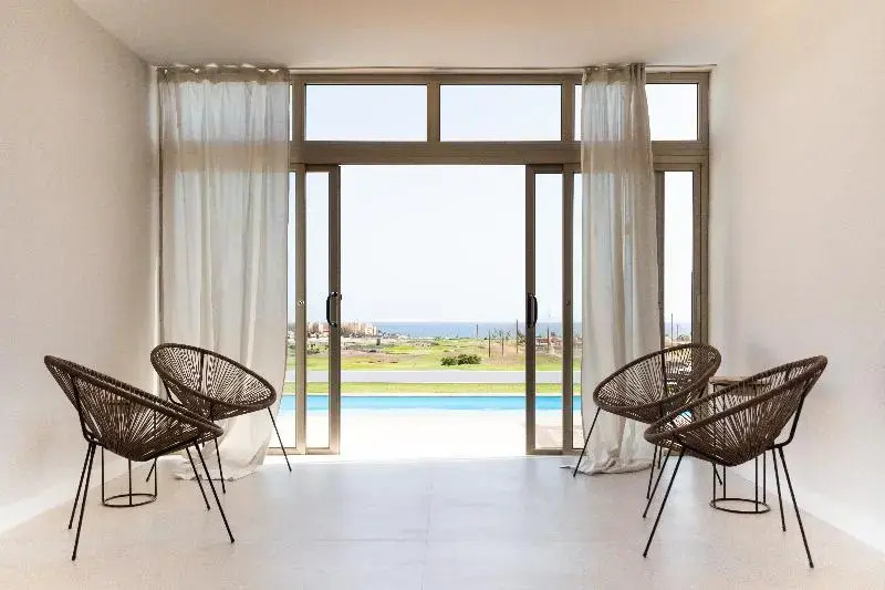 Foto - Ereza White Homes