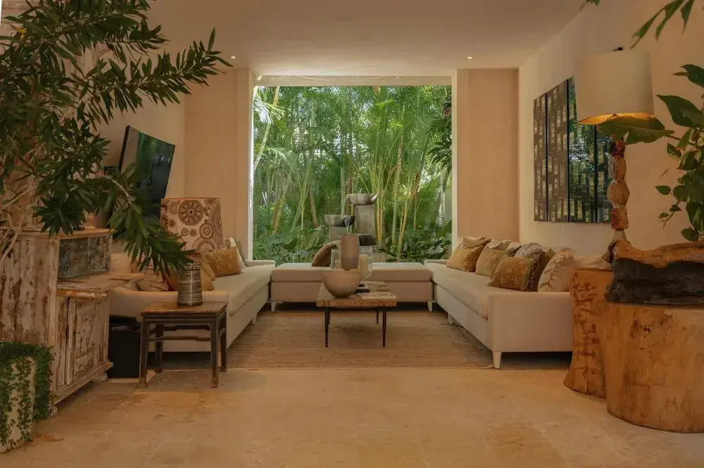 Foto - Unique lake-front 10-bedroom mansion in most luxurious resort of the caribbean