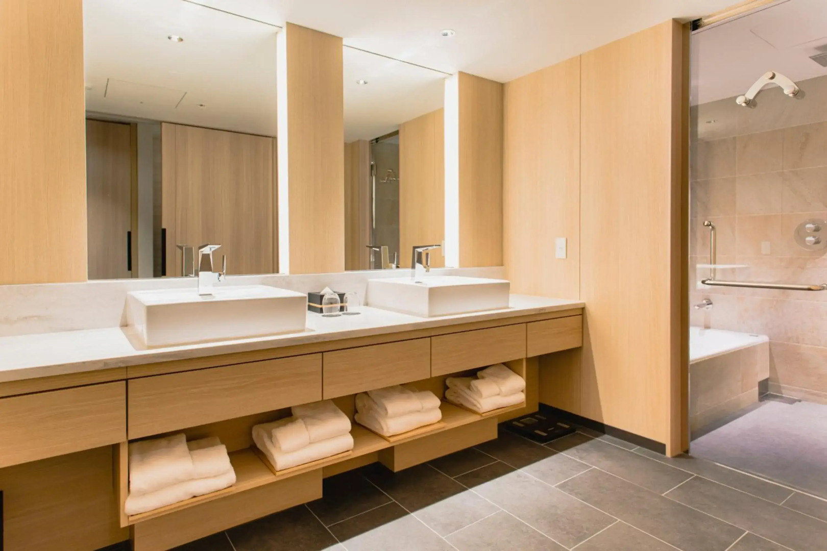 Photo - The Thousand Kyoto