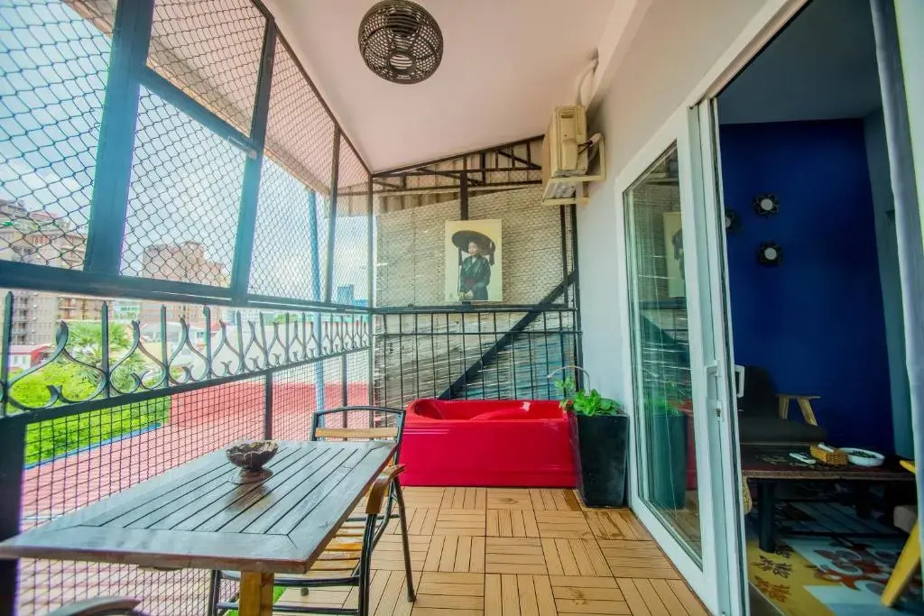 Photo - The Artist Residence