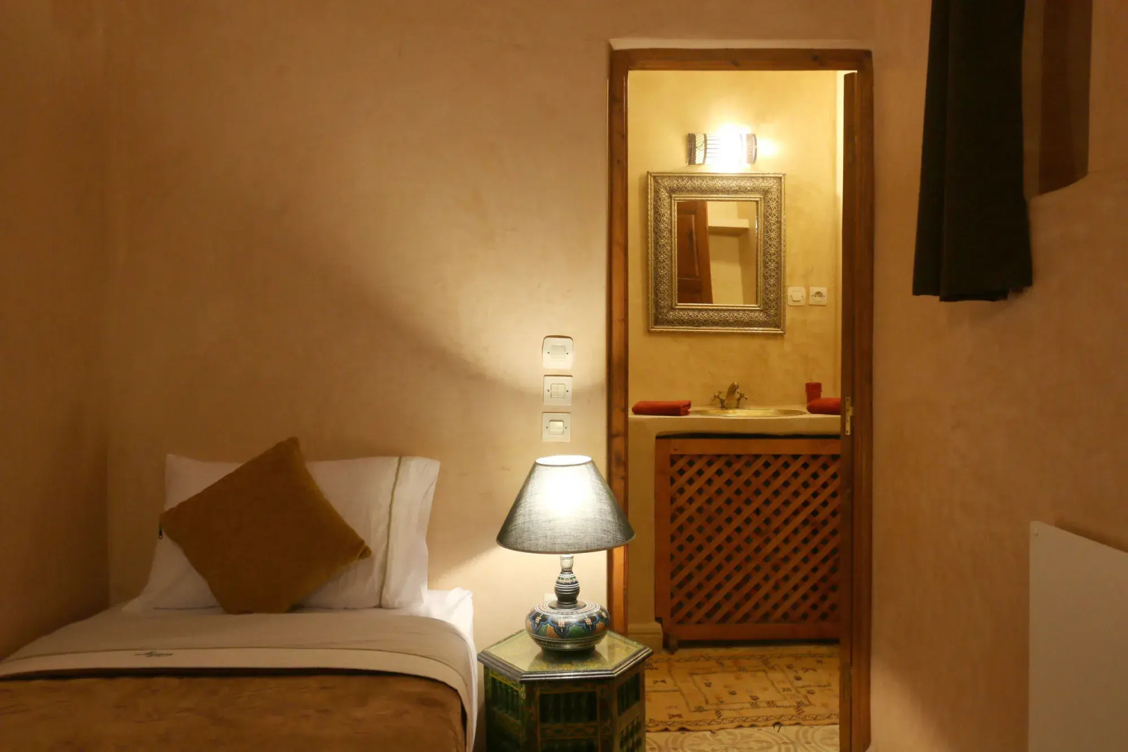 Photo - Riad Andalla