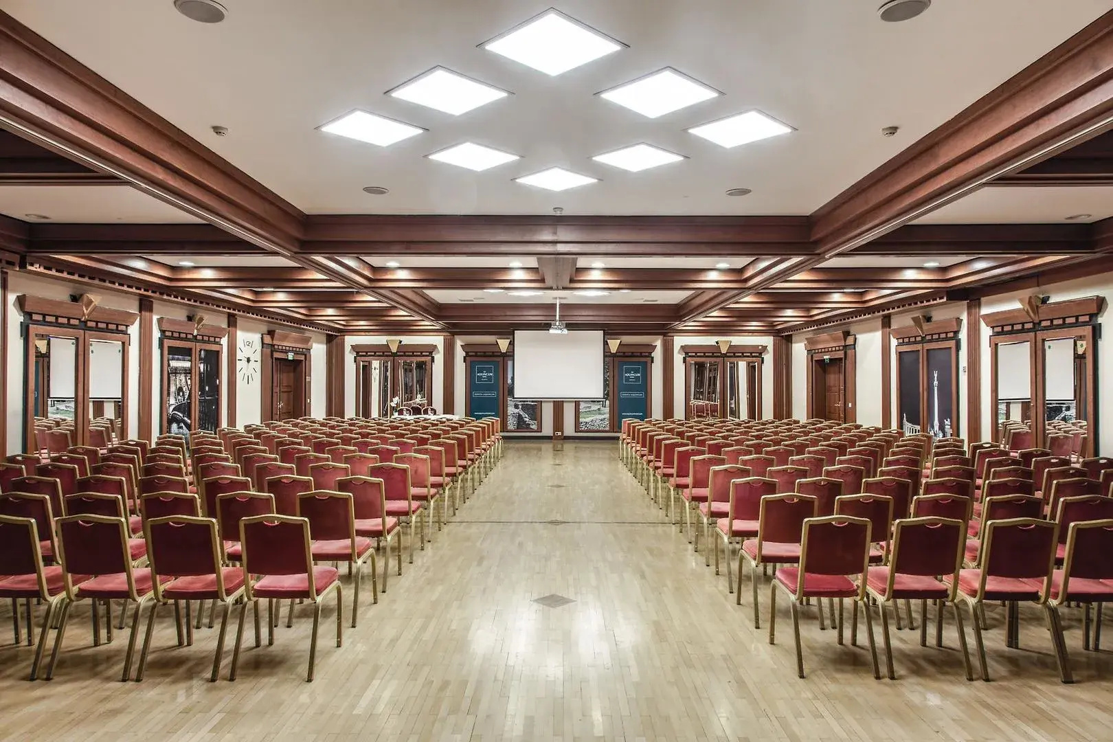 Photo - Verdi Budapest Aquincum