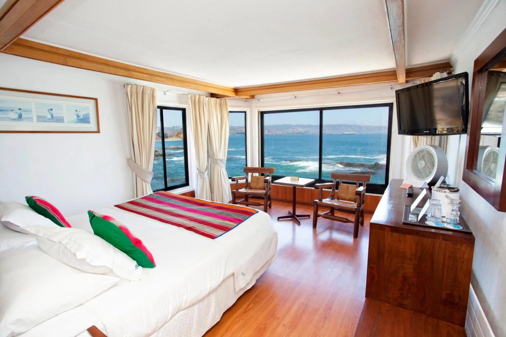 Photo - Hotel Oceanic