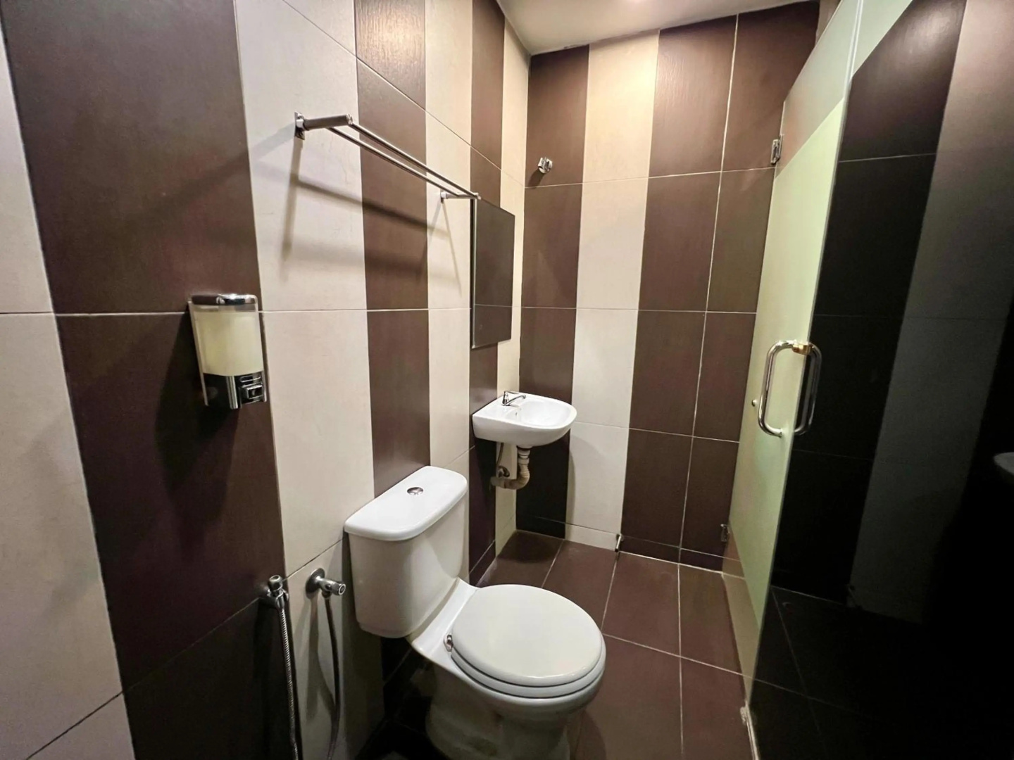 Photo - 1 Hotel Taman Connaught