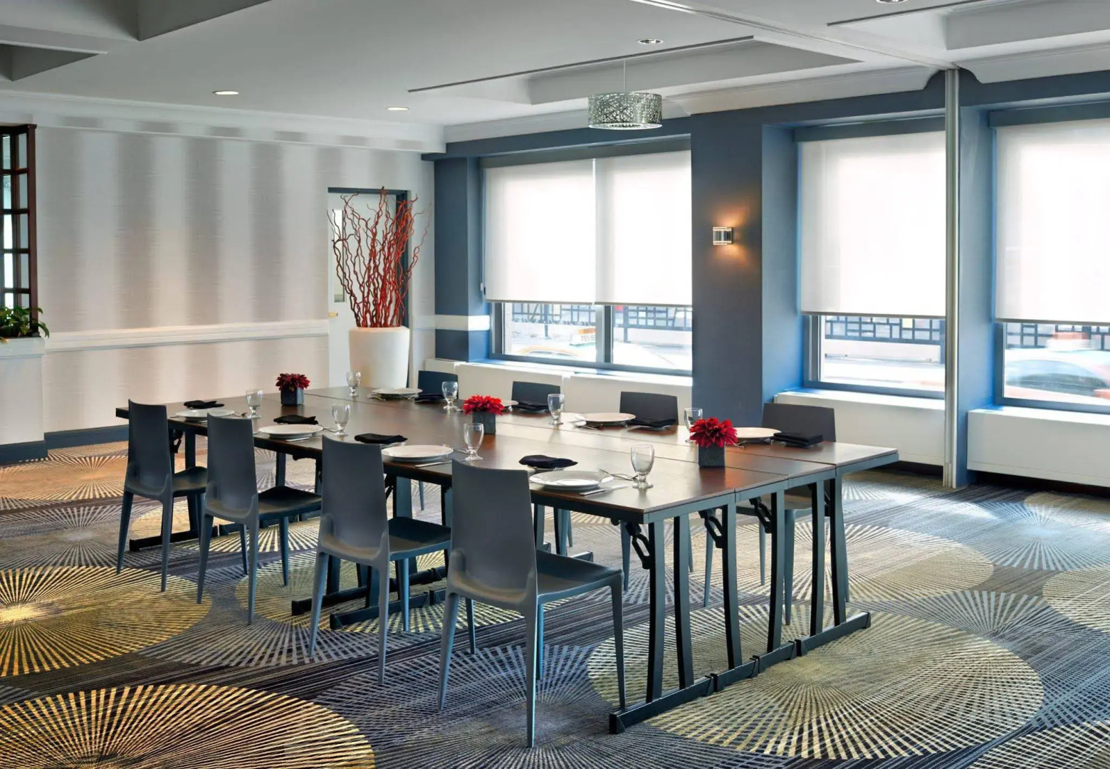 Photo - Courtyard by Marriott Toronto Downtown