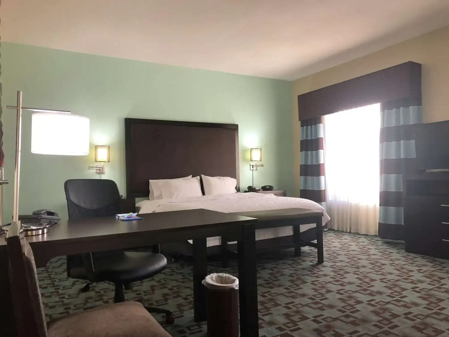 Photo - Hampton Inn & Suites Nashville @ Opryland