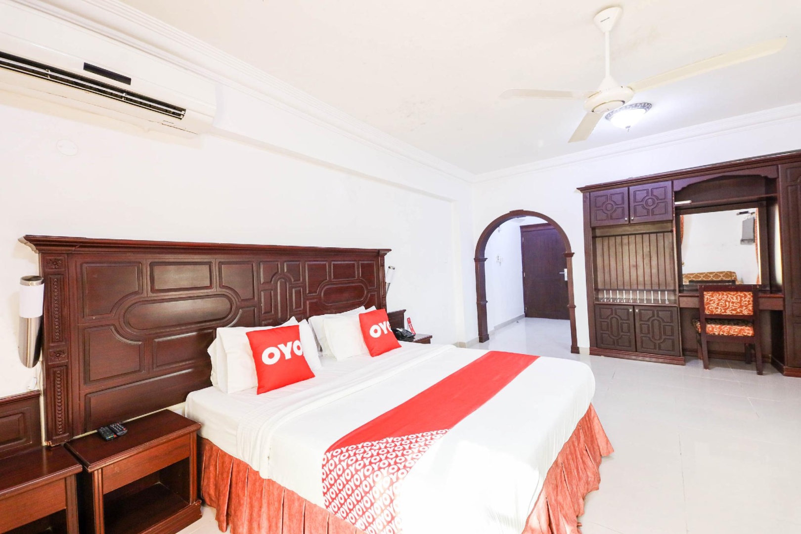 OYO 125 Manam Sohar Hotel Apartments