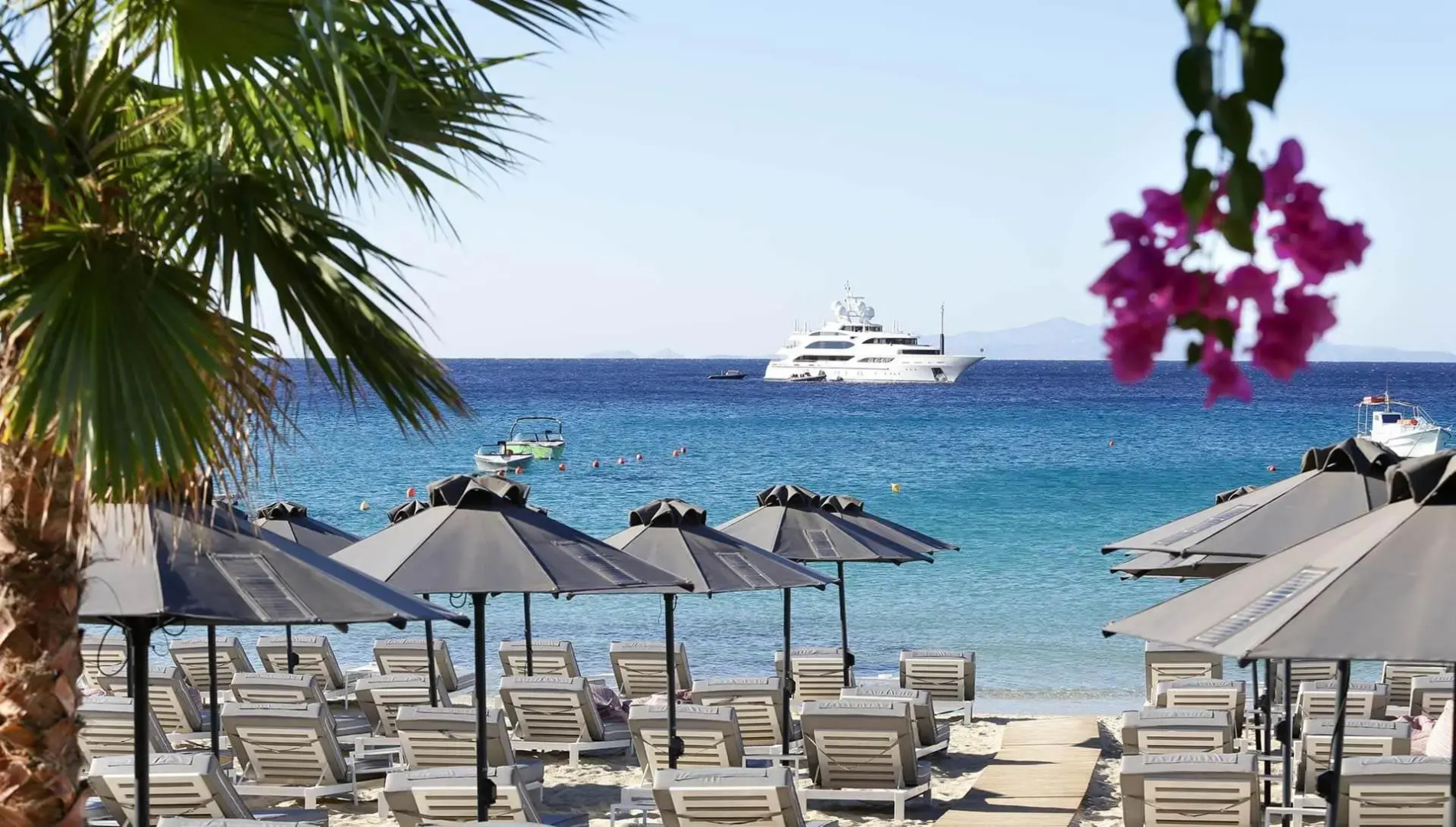 Photo - Mykonos Dove Beachfront Hotel