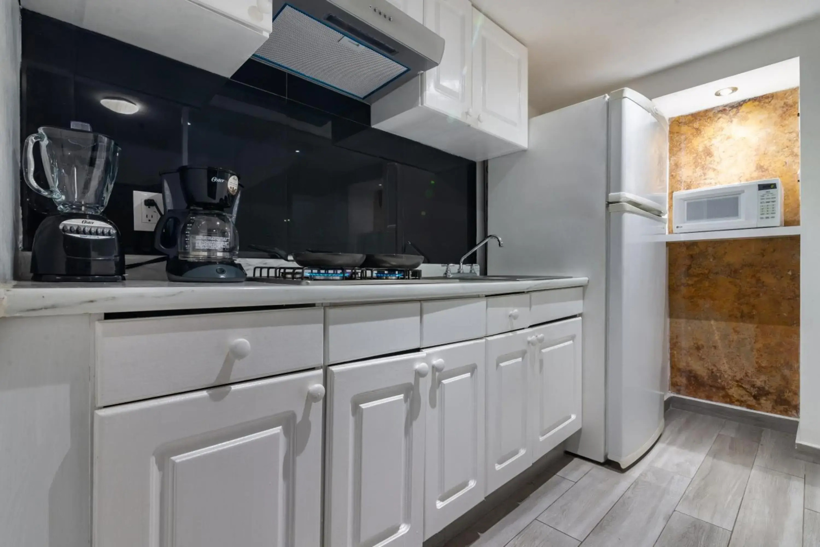 Foto - European Life Style Executive Suites & Gallery
