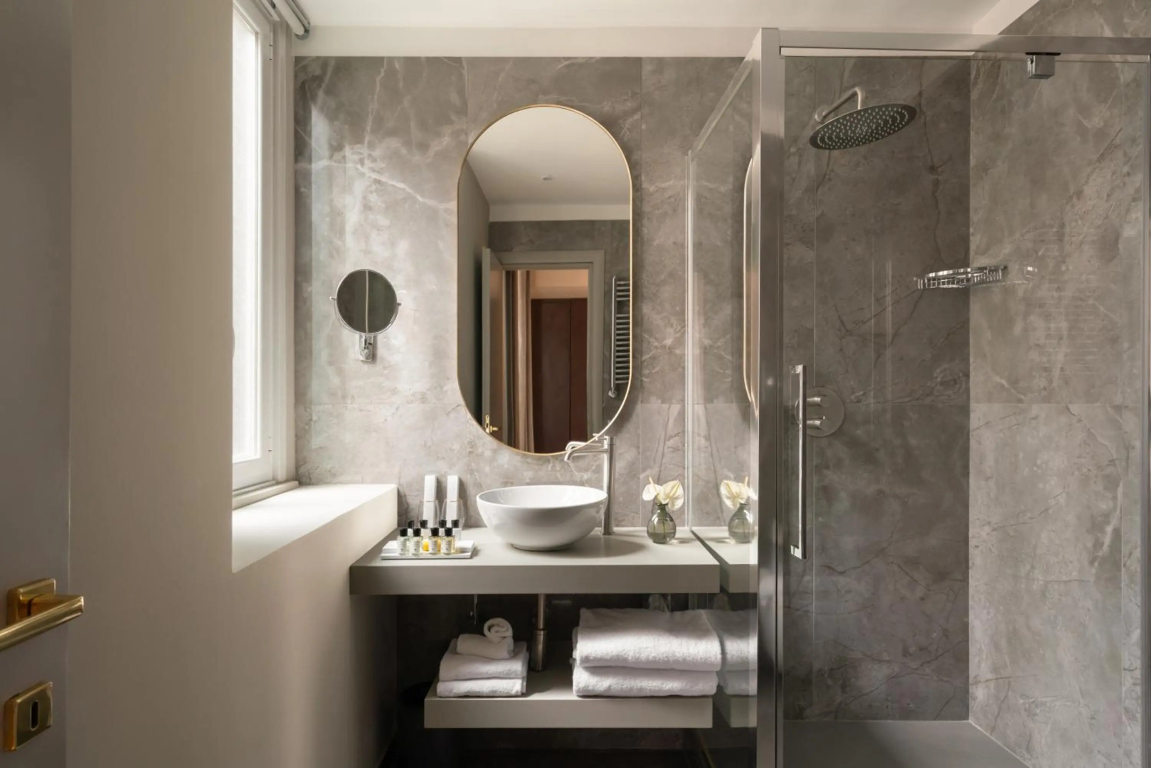 Foto - Al Pantheon Con Thomas Mann