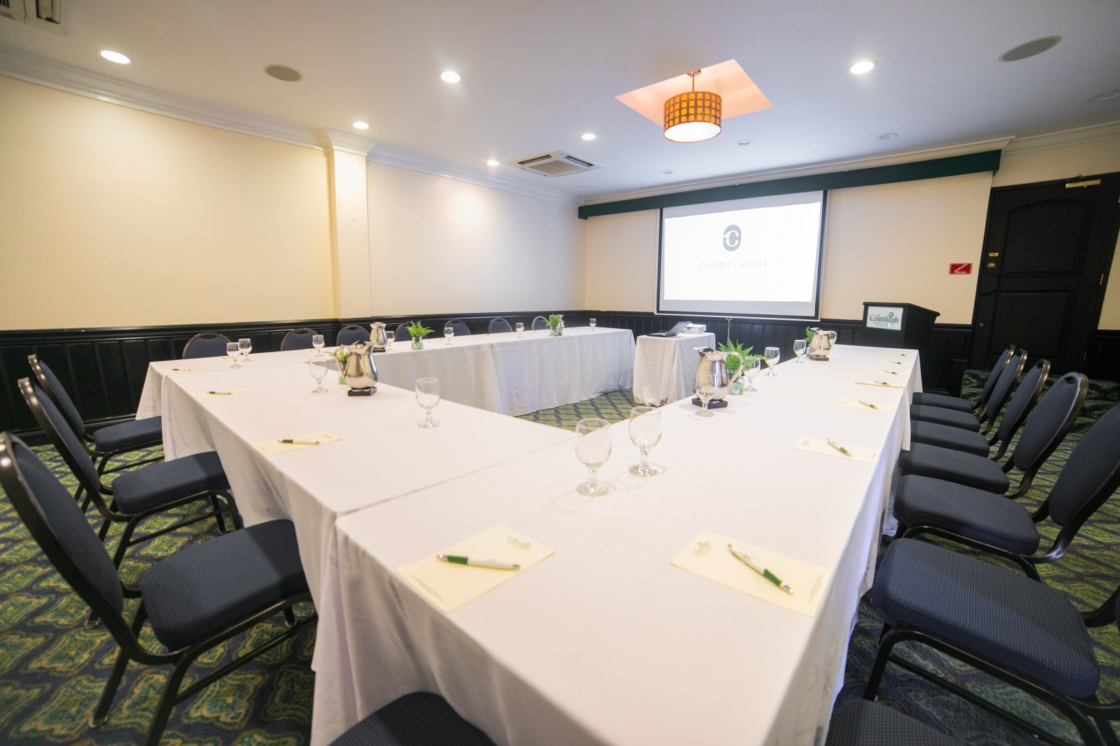 Foto - The Courtleigh Hotel and Suites