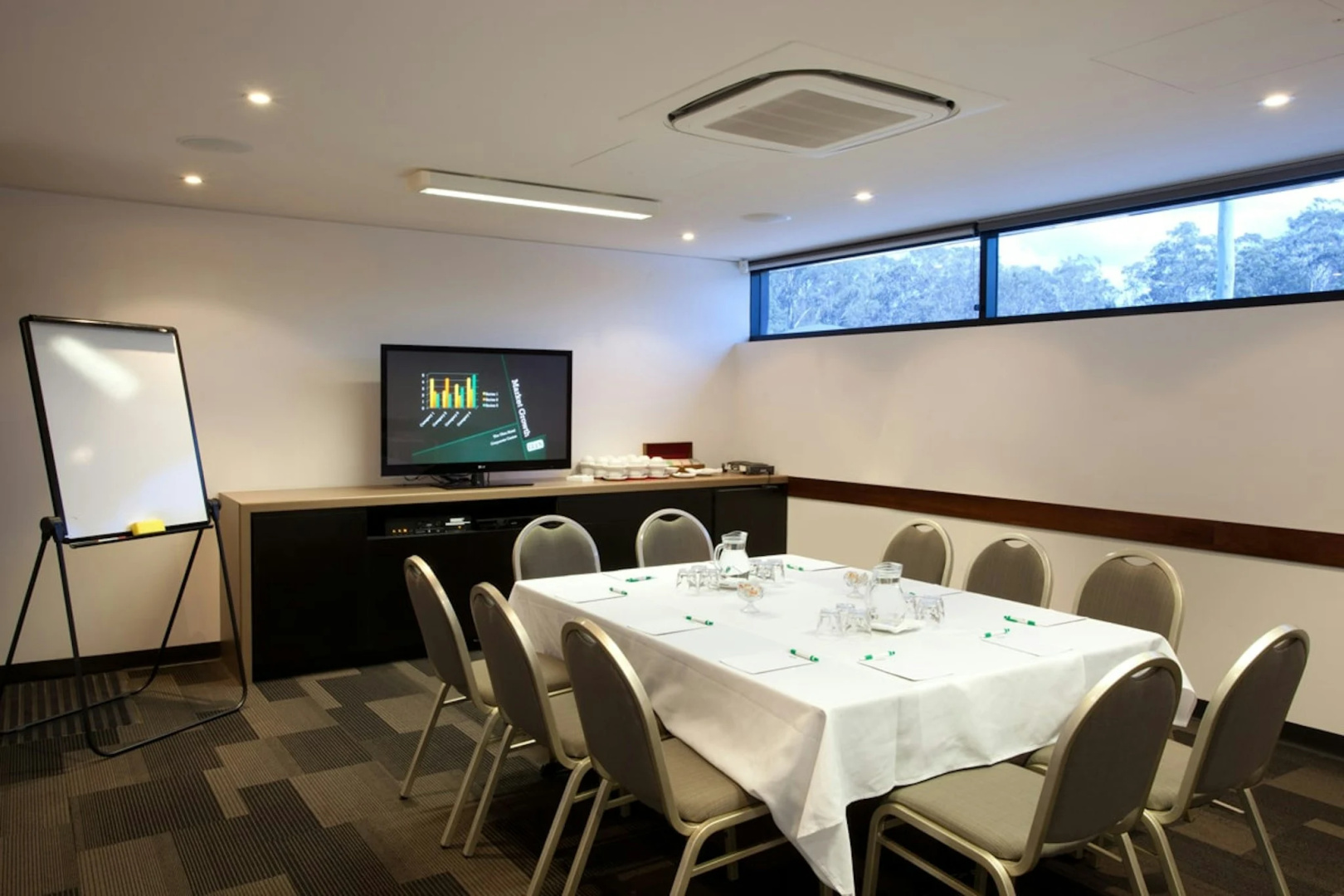 Photo - The Glen Hotel & Suites