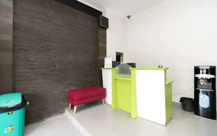 Foto - Urbanview Hotel Bizhome Artha Gading Boulevard by RedDoorz