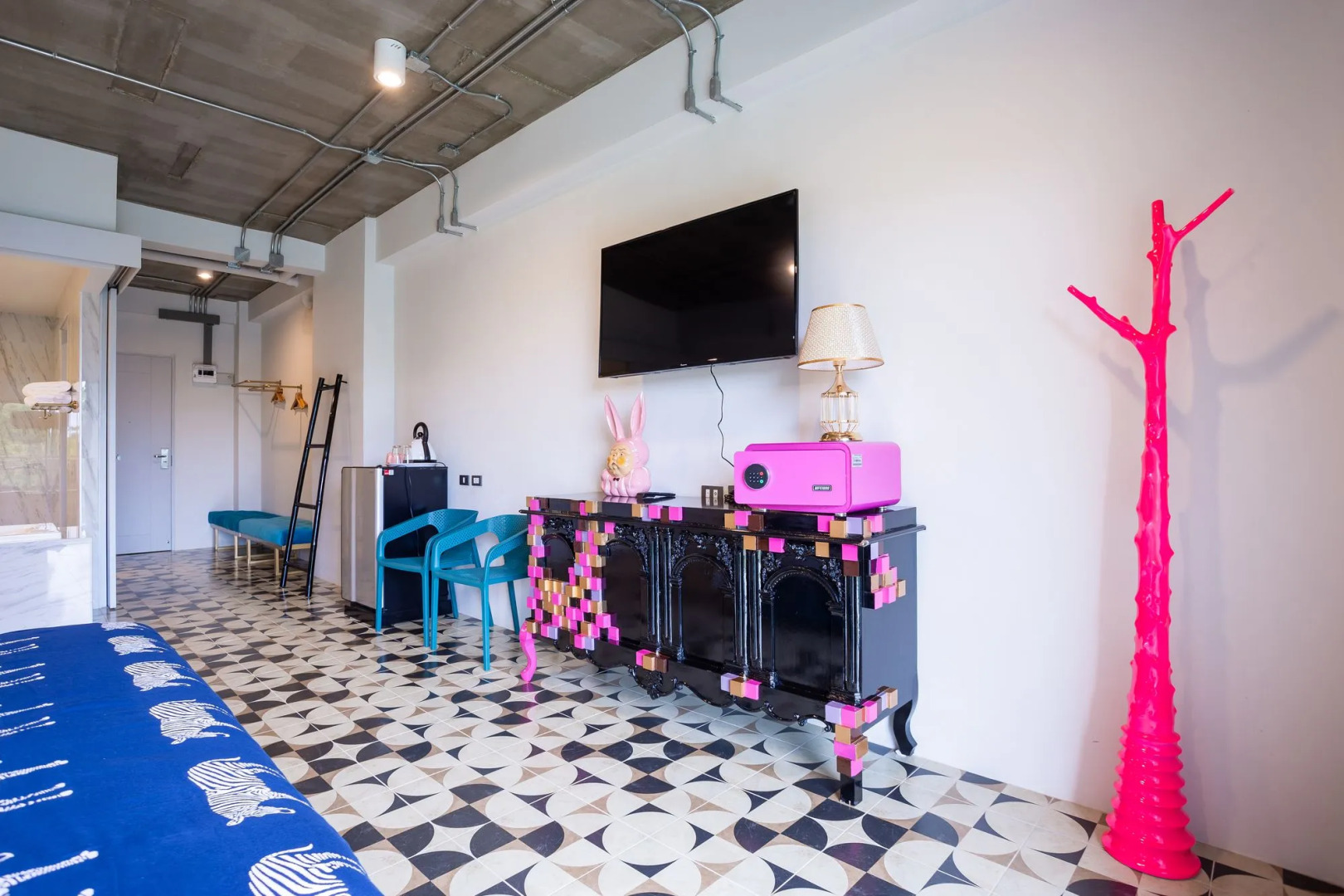 Photo - River Art Hotel