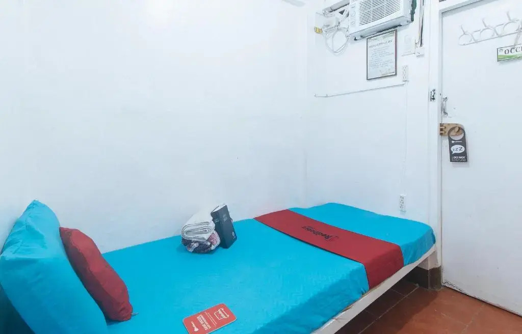 Photo - RedDoorz near OWWA Pasay