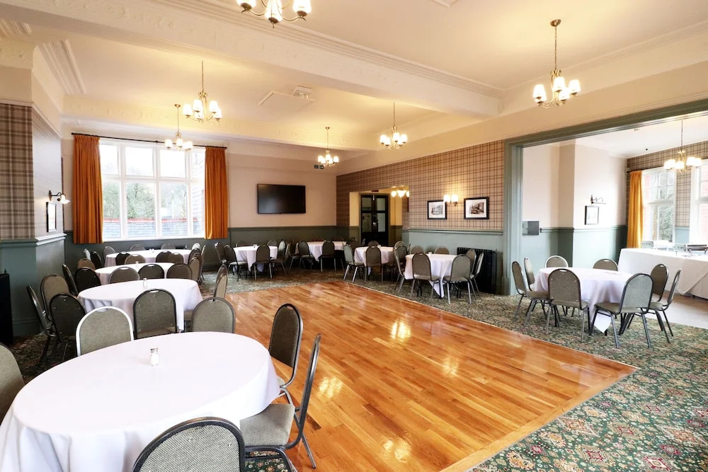 Photo - The Bridge Hotel