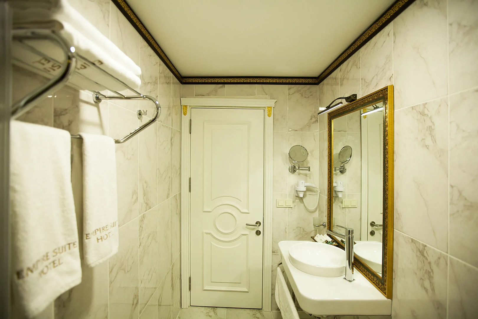 Foto - Empire Suite Hotel