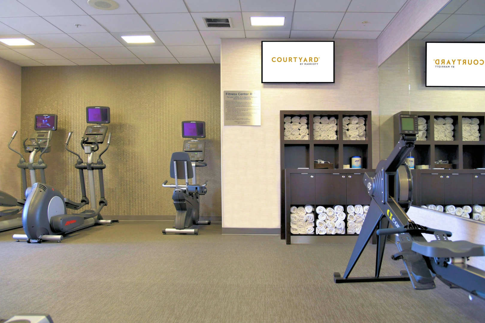 Photo - Courtyard by Marriott Boston Waltham