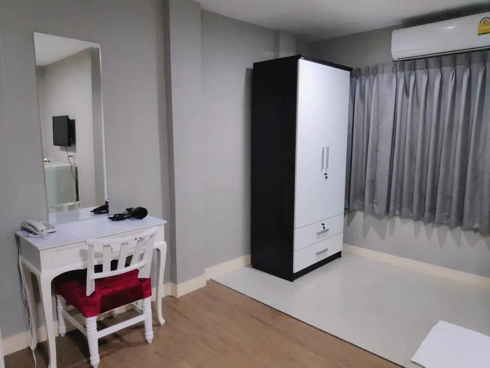 Foto - Tim Place - BTS Phra Khanong